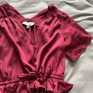 ❤️NWOT BOUTIQUE SATIN TIERED FLOWY RED RUFFLE MIDI DRESS❤️